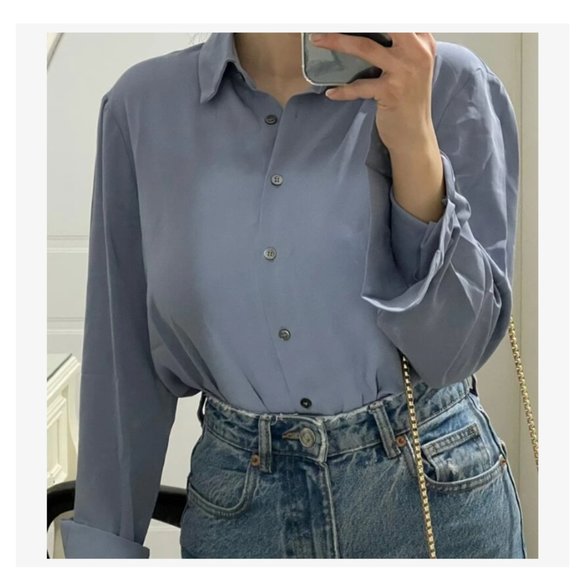 Fold Pleated Back Blouse - Picture 4 of 4